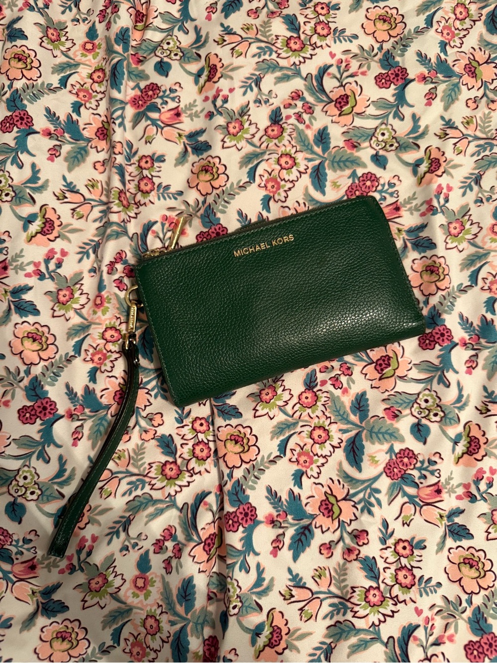 Michael Kors Green Leather Wristlet Wallet